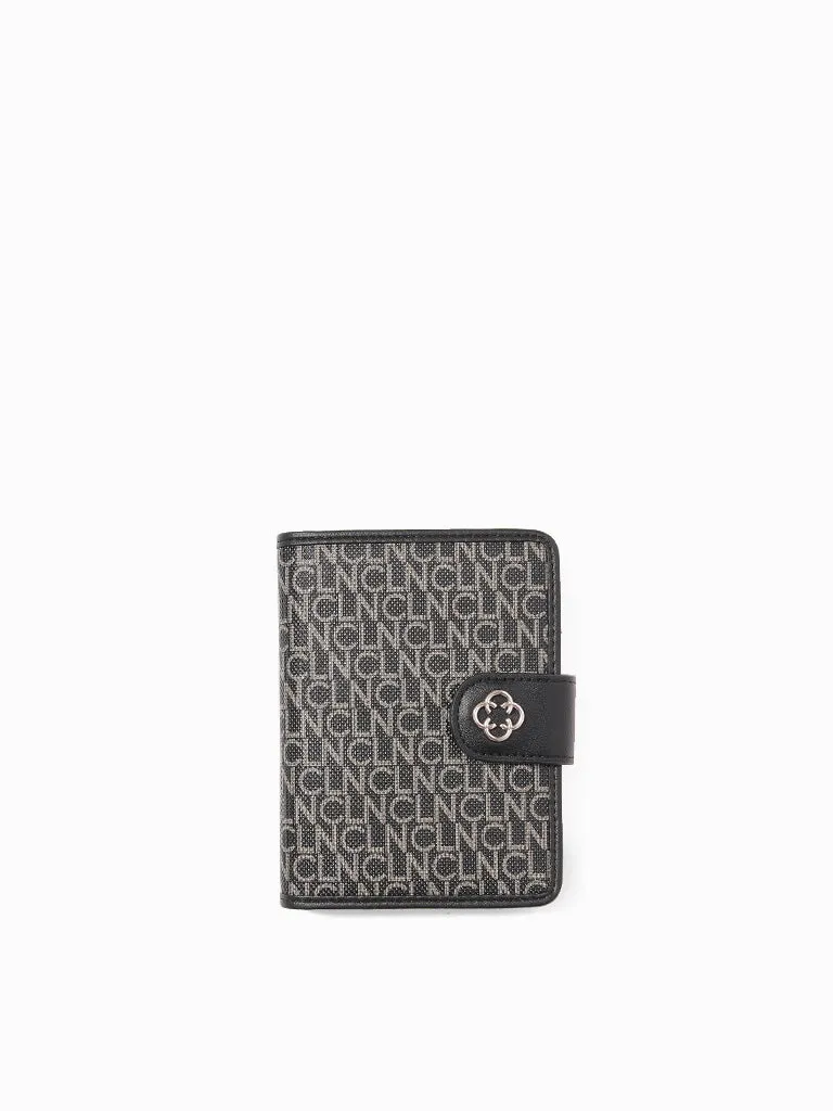 Aiah Passport Holder