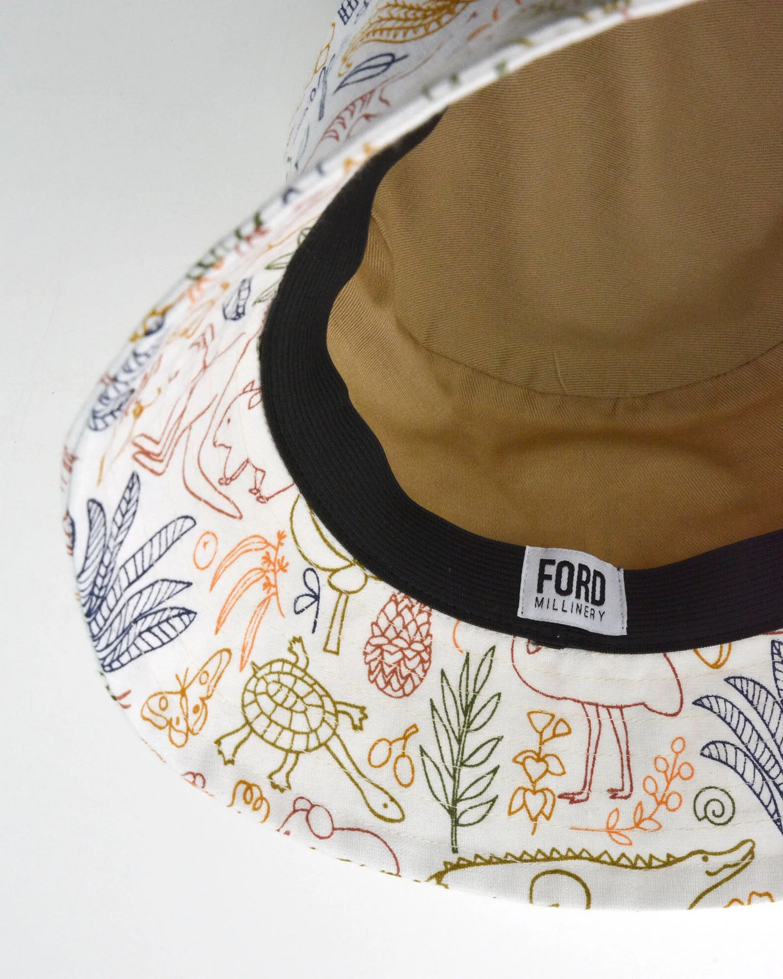 BILLY Unisex Bucket Hat (australiana)