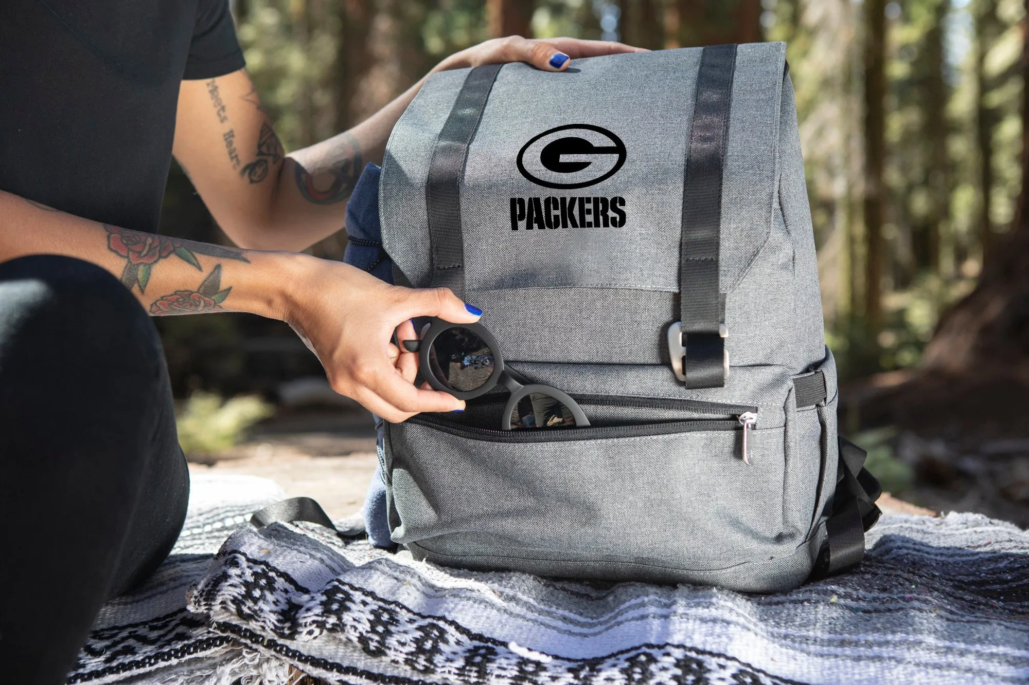 Green Bay Packers - On The Go Traverse Backpack Cooler