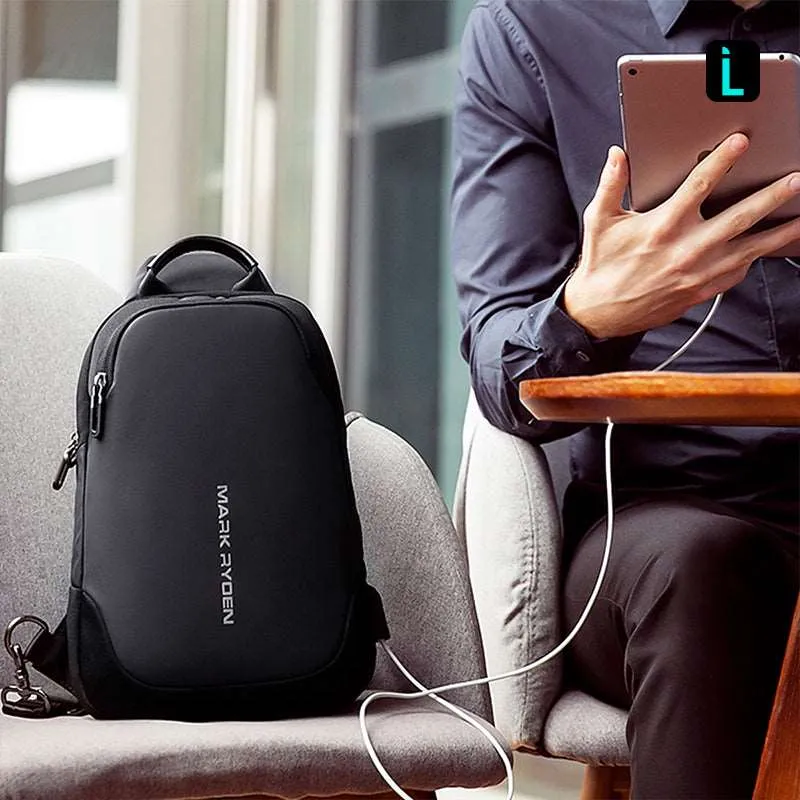 Mini Julius: Lightweight Crossbody Bag with USB Charging