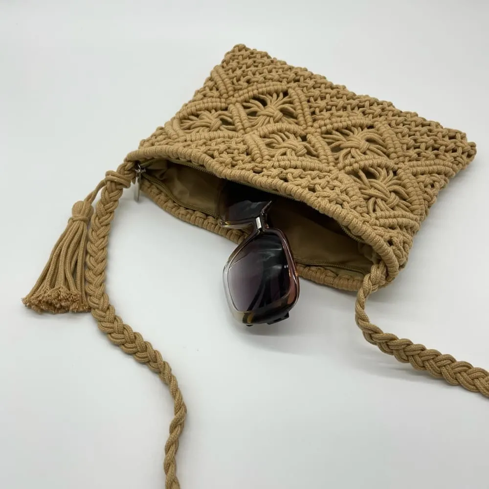 Woven Summer Shoulder Bag with Tassel in Khaki